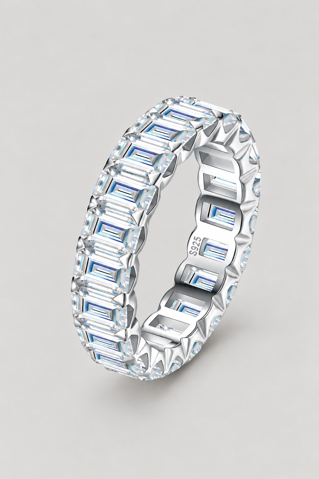 Vera Emerald Eternity Ring