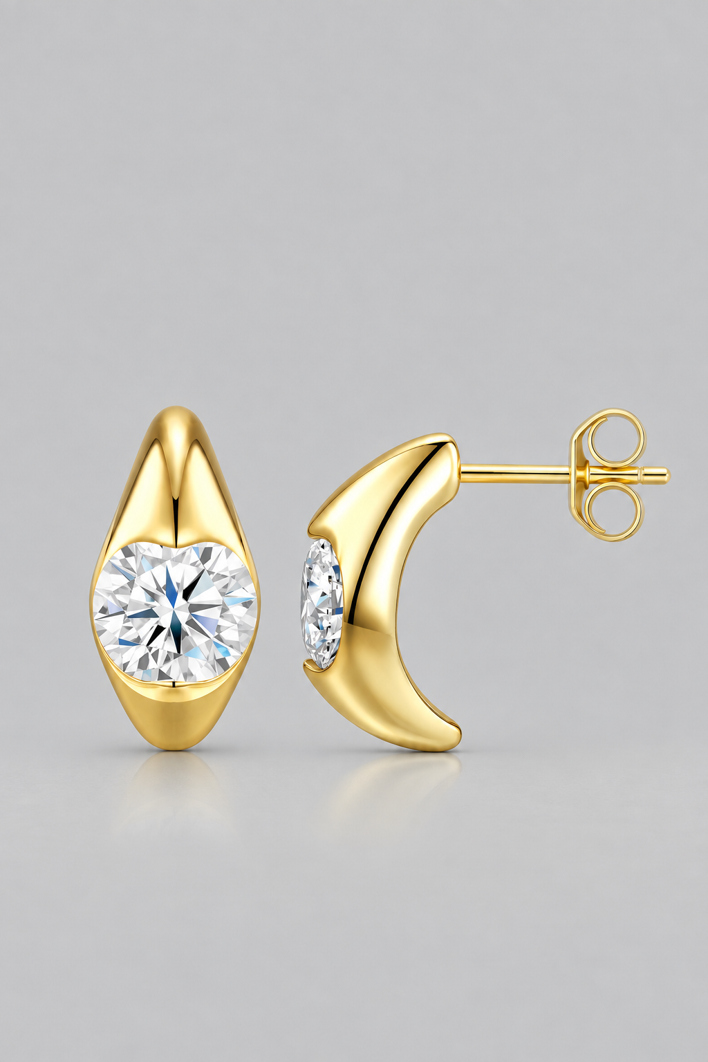 Sola Round Stud Earrings